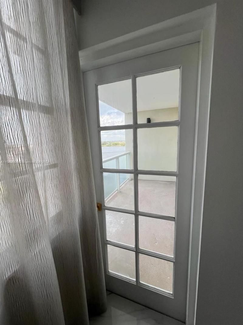 1301 NE Miami Gardens Dr, Unit 1101W, Miami, FL 33179 Photo