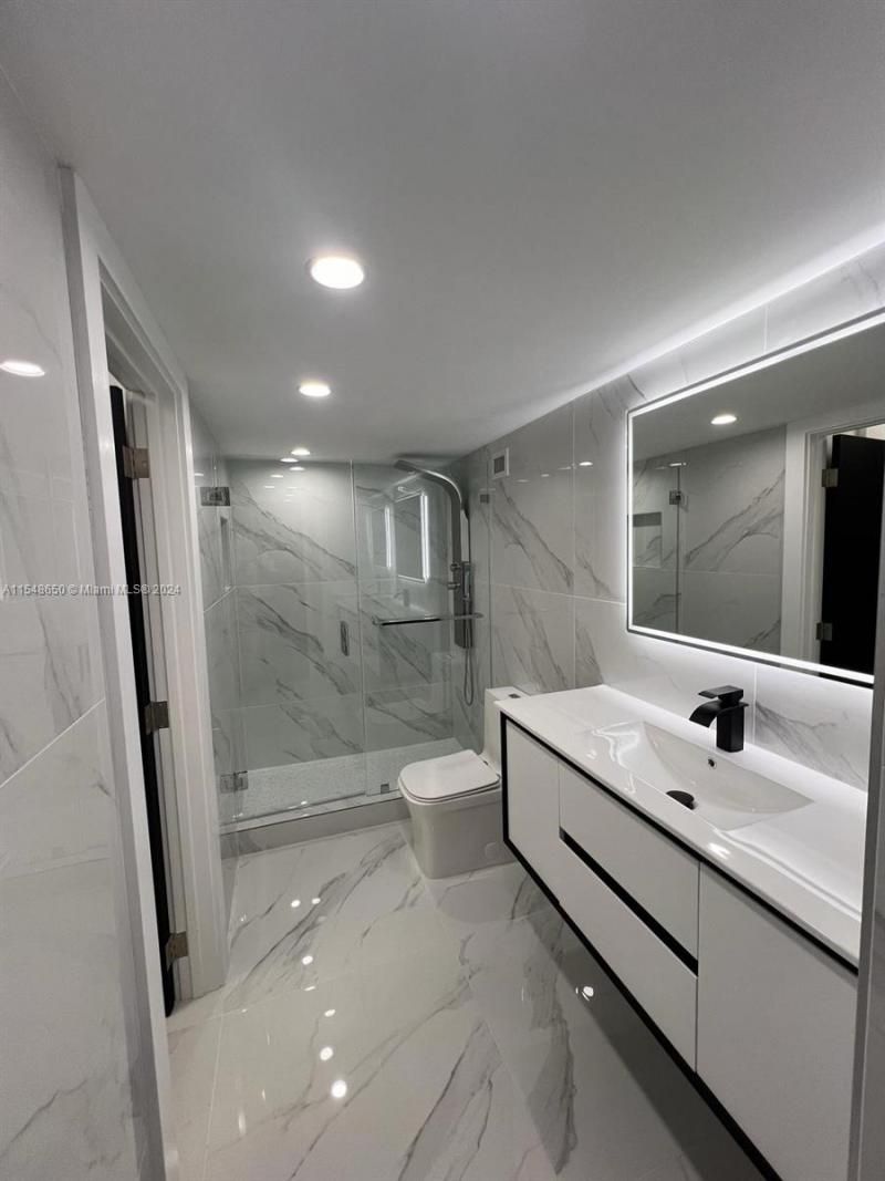 1301 NE Miami Gardens Dr, Unit 1101W, Miami, FL 33179 Photo