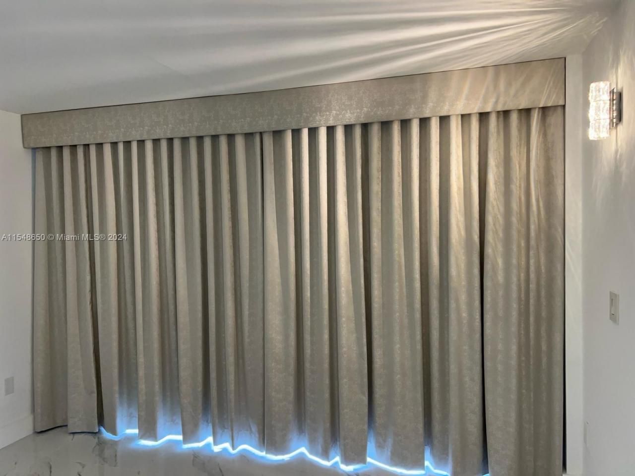 1301 NE Miami Gardens Dr, Unit 1101W, Miami, FL 33179 Photo