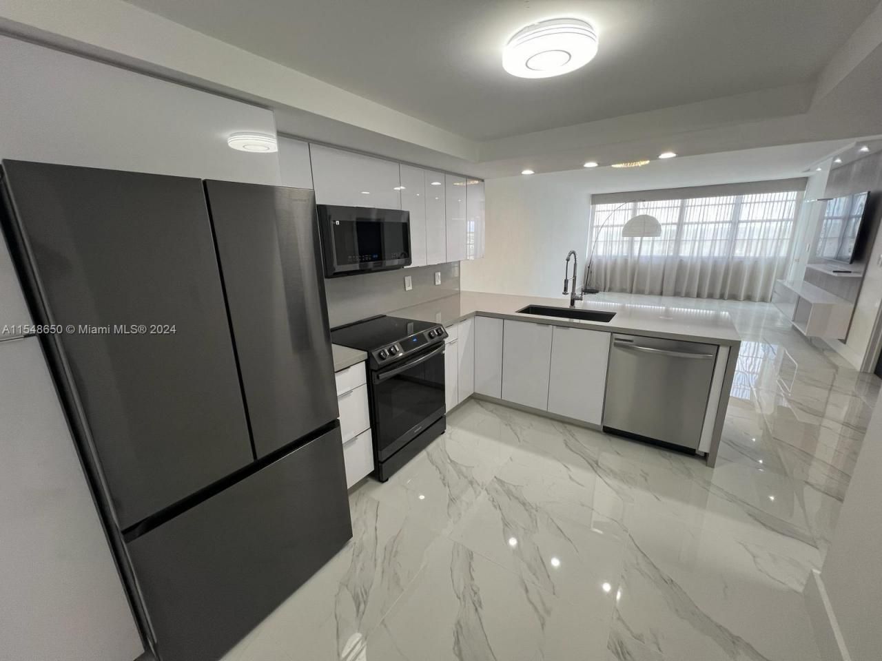 1301 NE Miami Gardens Dr, Unit 1101W, Miami, FL 33179 Photo