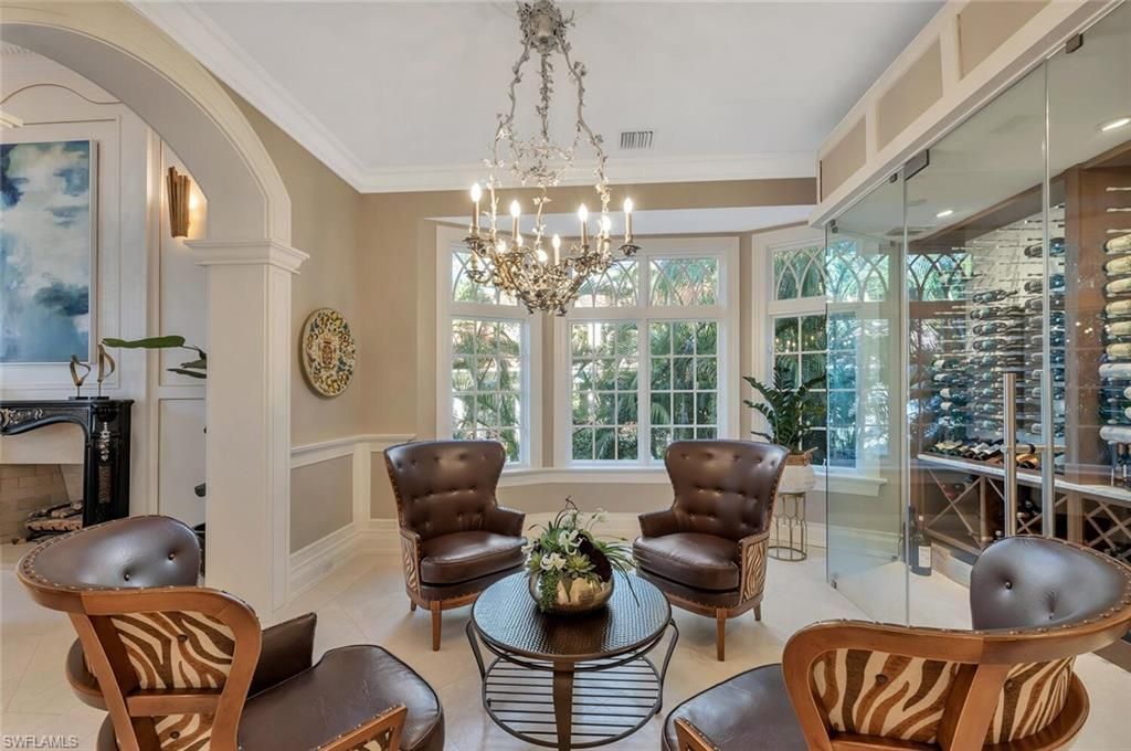 40 5th Ave S, Naples, FL 34102 Photo