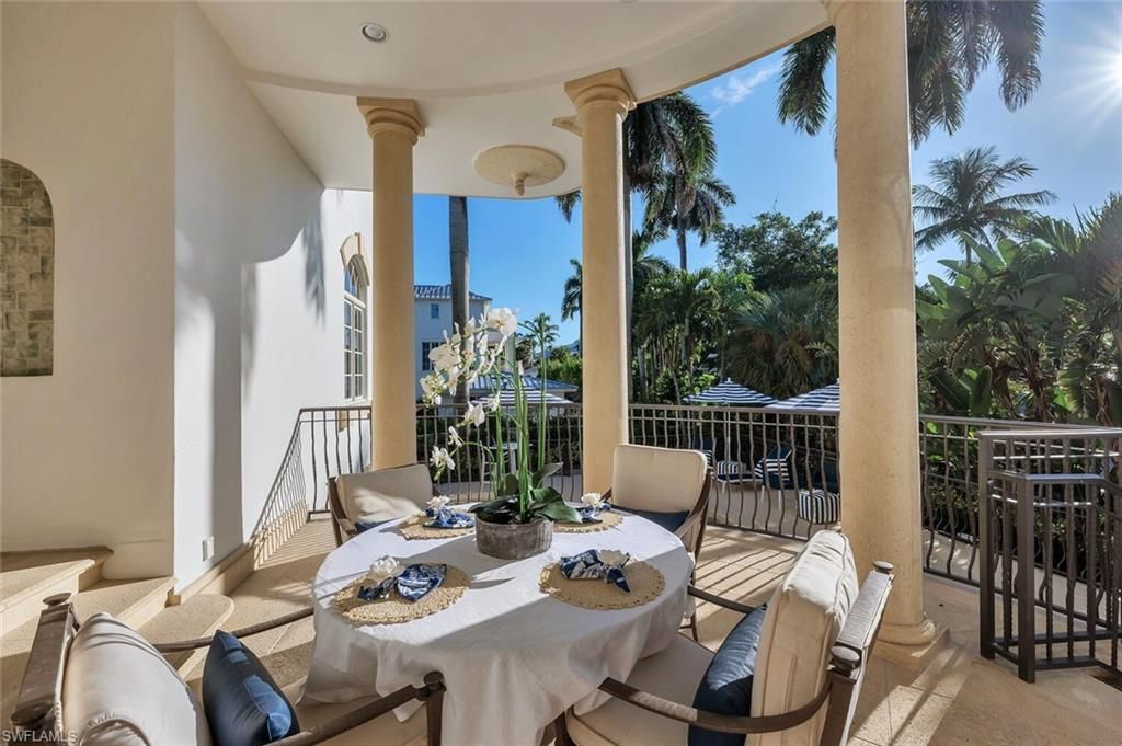 40 5th Ave S, Naples, FL 34102 Photo