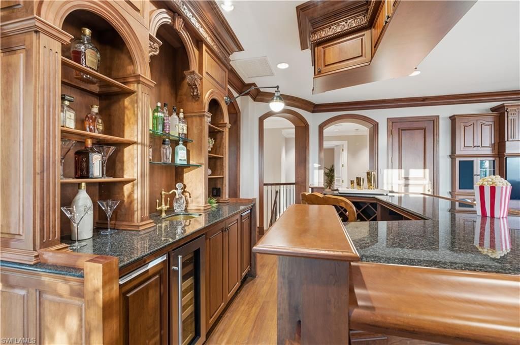 40 5th Ave S, Naples, FL 34102 Photo