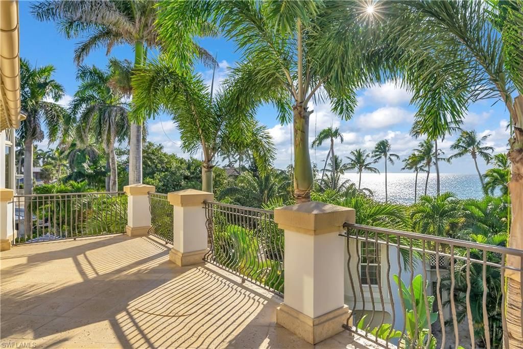 40 5th Ave S, Naples, FL 34102 Photo