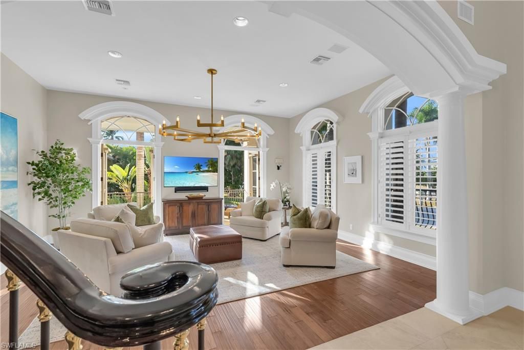 40 5th Ave S, Naples, FL 34102 Photo