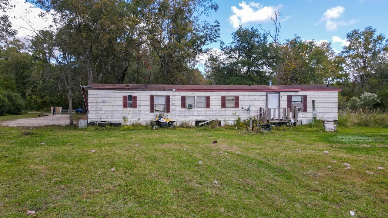 155 Goldenrod Lane Photo 9