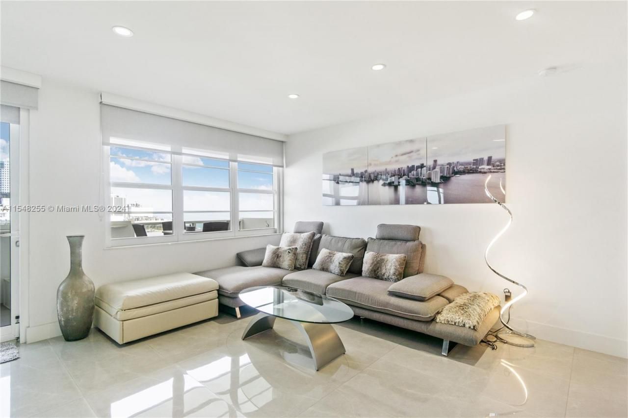 100 Lincoln Rd, Unit 1602, Miami Beach, FL 33139 Photo