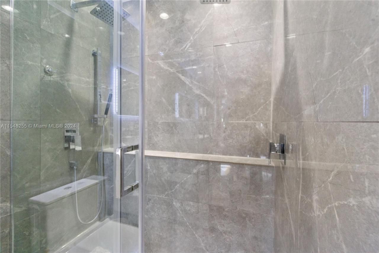 100 Lincoln Rd, Unit 1602, Miami Beach, FL 33139 Photo