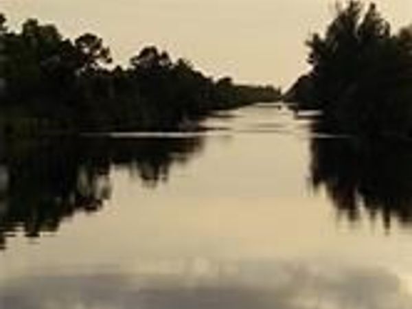 1218 NE 40th ST, CAPE CORAL, FL 33909