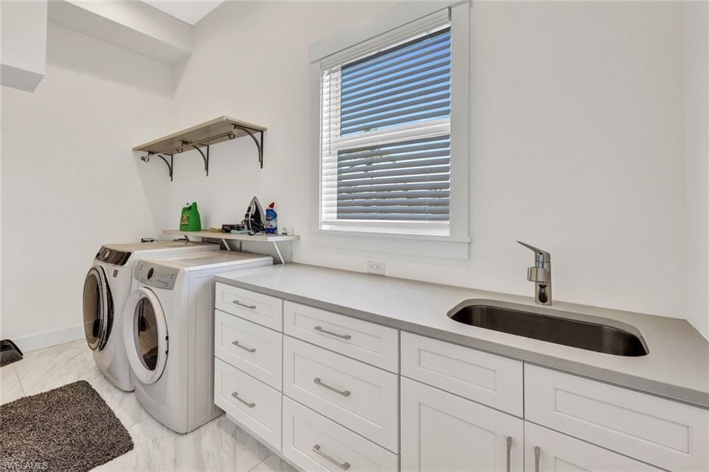 5610 De Soto Ct, Cape Coral, FL 33904 Photo