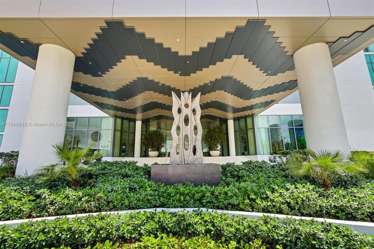 480 NE 31st St, Unit 2202, Miami, FL 33137 Photo