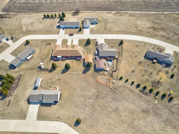 1673 365th Avenue, Estherville, IA 51334