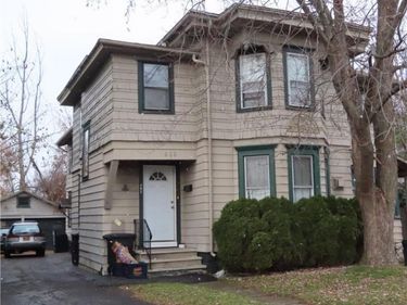 402 W Yates Street, East Syracuse, NY 13057
