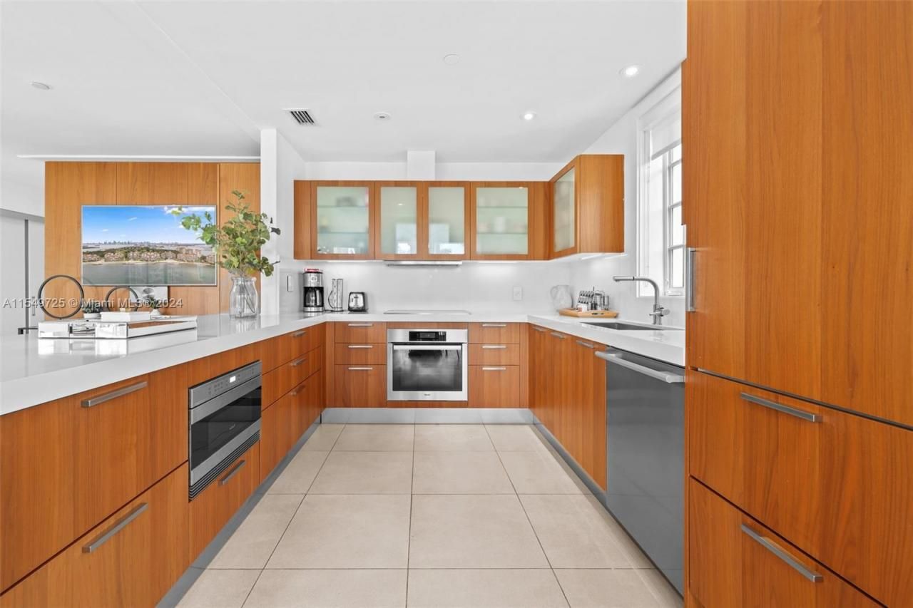 19127 Fisher Island Dr, Unit 19127, Miami Beach, FL 33109 Photo