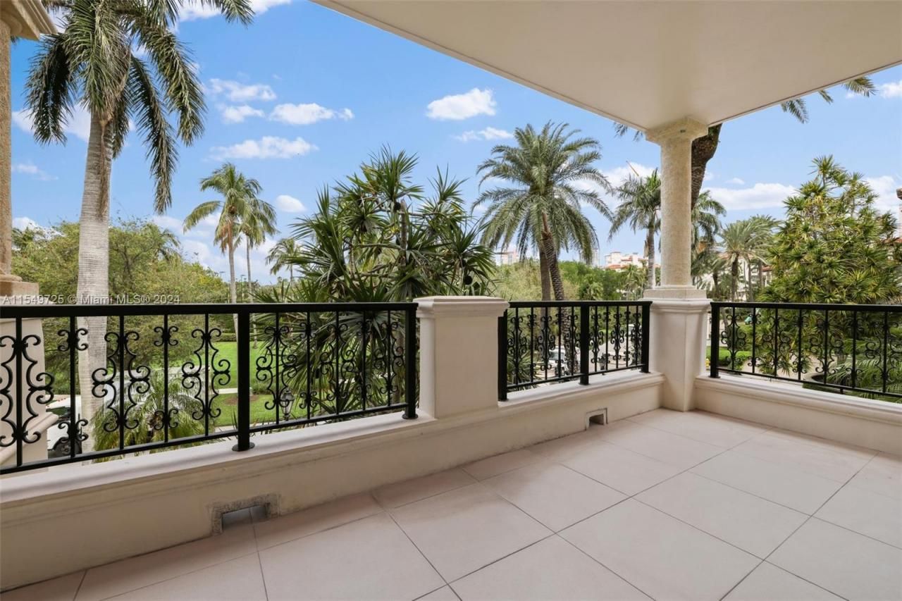 19127 Fisher Island Dr, Unit 19127, Miami Beach, FL 33109 Photo