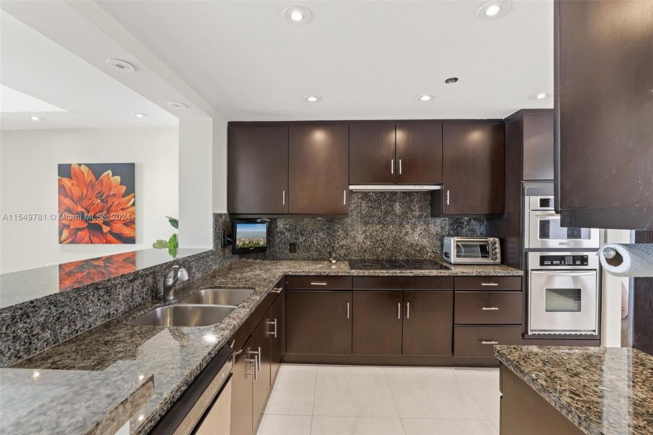 2442 Fisher Island Dr, Unit 5402, Miami Beach, FL 33109 Photo