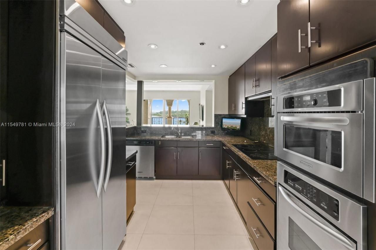 2442 Fisher Island Dr, Unit 5402, Miami Beach, FL 33109 Photo