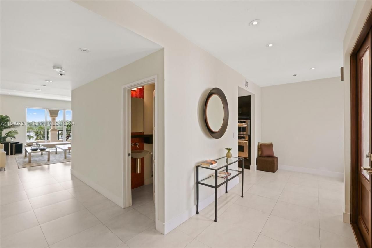 2442 Fisher Island Dr, Unit 5402, Miami Beach, FL 33109 Photo