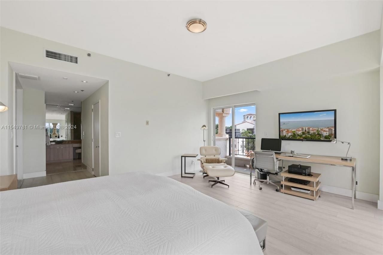 2442 Fisher Island Dr, Unit 5402, Miami Beach, FL 33109 Photo