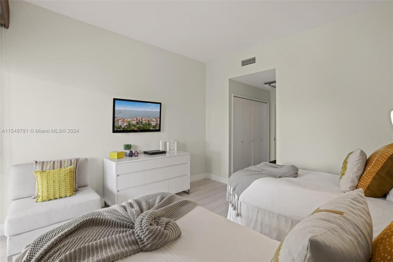 2442 Fisher Island Dr, Unit 5402, Miami Beach, FL 33109 Photo