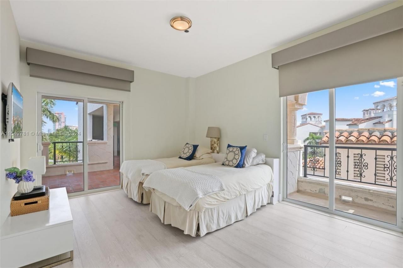 2442 Fisher Island Dr, Unit 5402, Miami Beach, FL 33109 Photo