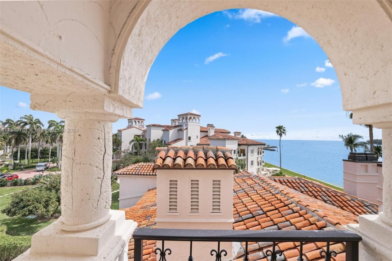 2442 Fisher Island Dr, Unit 5402, Miami Beach, FL 33109 Photo