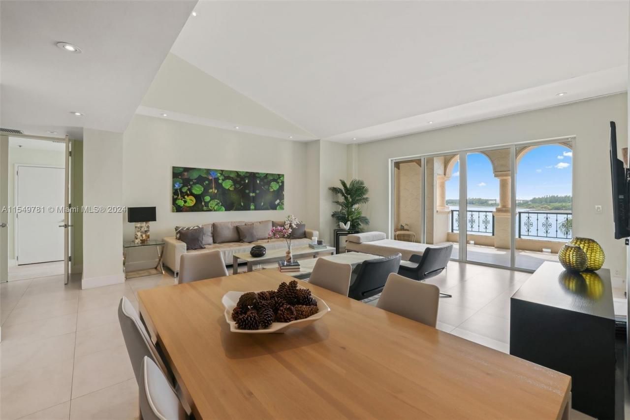 2442 Fisher Island Dr, Unit 5402, Miami Beach, FL 33109 Photo