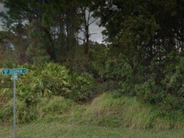 1497 SW Wellington Avenue, Port Saint Lucie, FL 34953