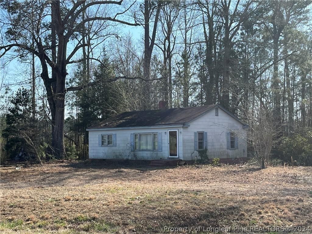 1712 Hayes Road, Spring Lake, NC 28390 Main Photo