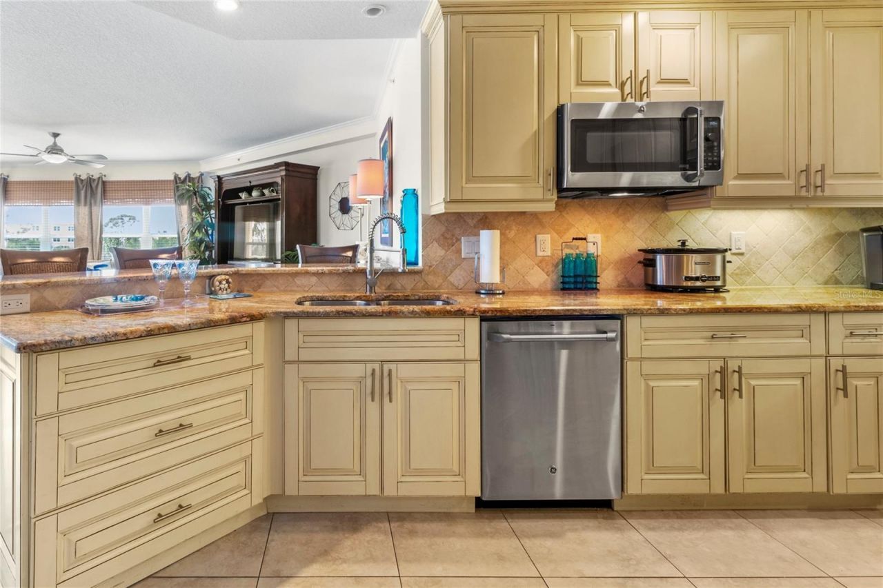 7820 34th Avenue W, Unit 201, Bradenton, FL 34209 Photo