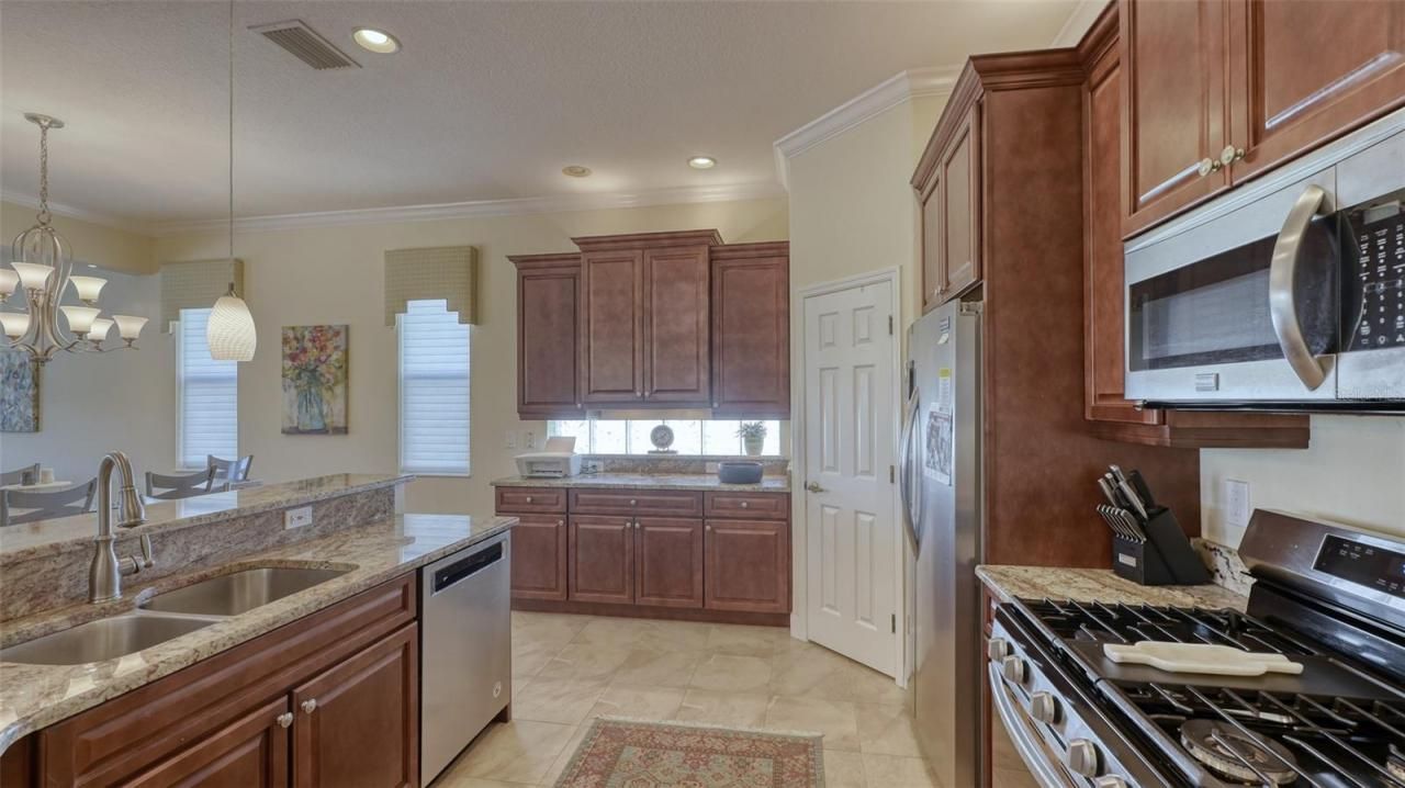 5141 Flagstone Drive, Sarasota, FL 34238 Photo