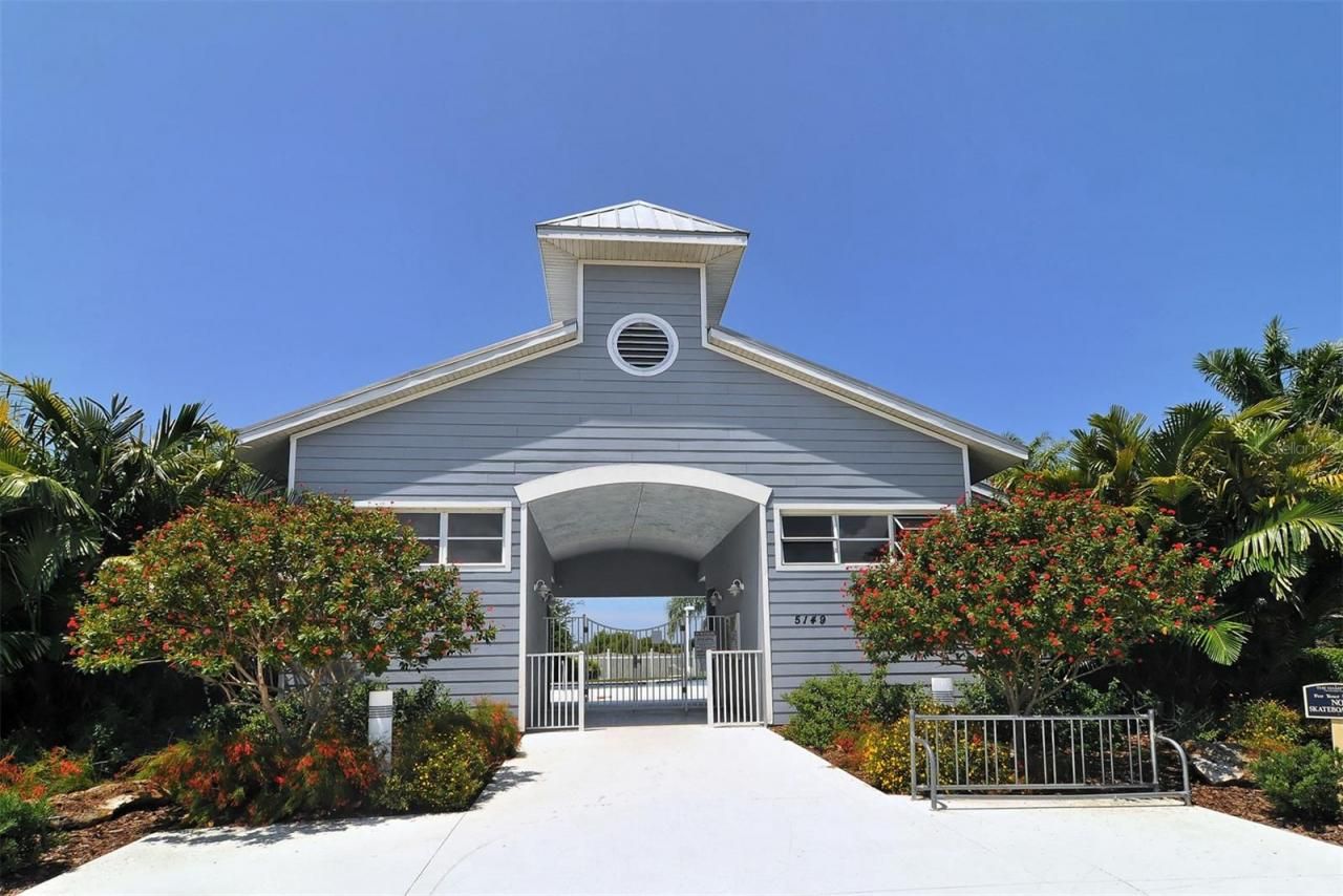 5141 Flagstone Drive, Sarasota, FL 34238 Photo