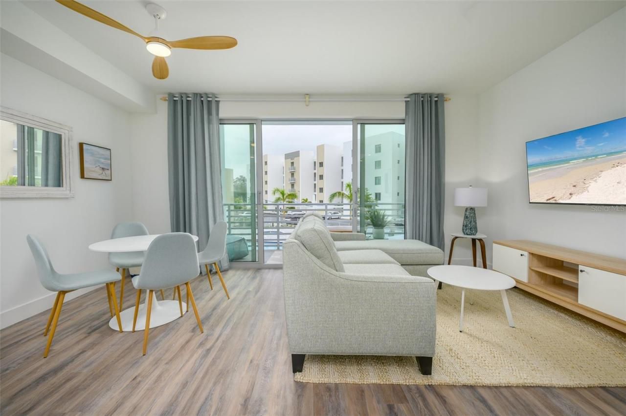 1703 N Tamiami Trail, Unit 207, Sarasota, FL 34234 Photo