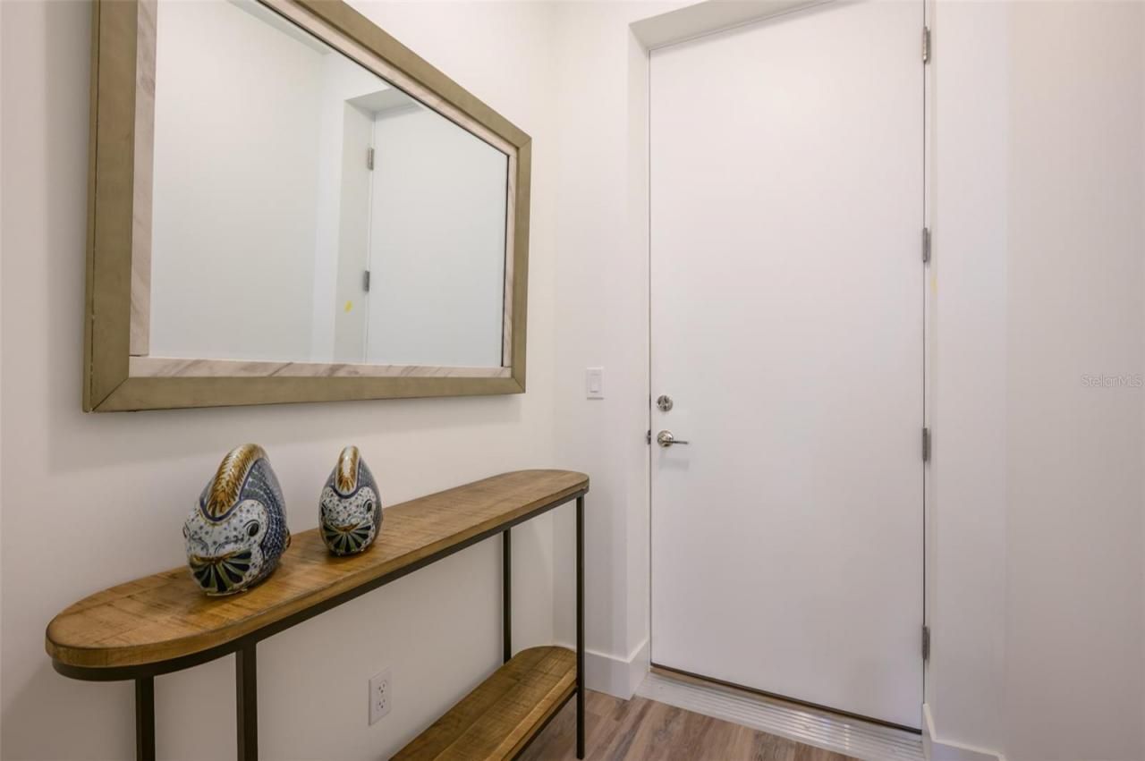 1703 N Tamiami Trail, Unit 205, Sarasota, FL 34234 Photo