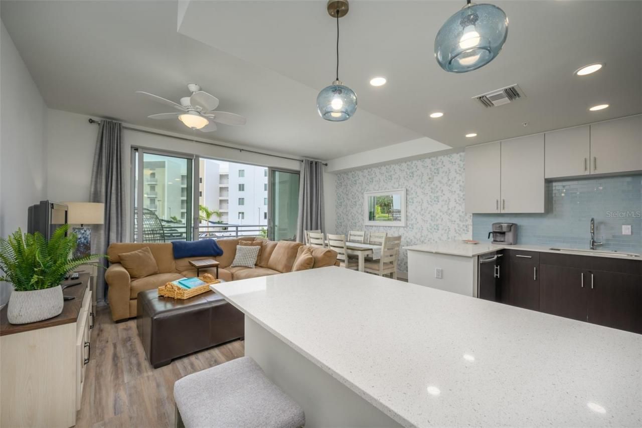 1703 N Tamiami Trail, Unit 205, Sarasota, FL 34234 Photo