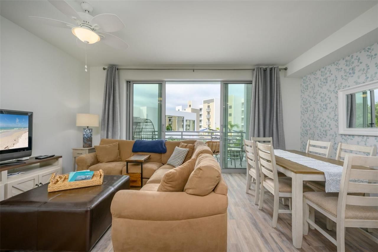 1703 N Tamiami Trail, Unit 205, Sarasota, FL 34234 Photo