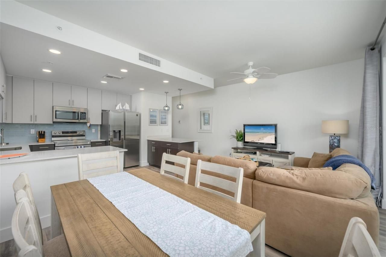 1703 N Tamiami Trail, Unit 205, Sarasota, FL 34234 Photo