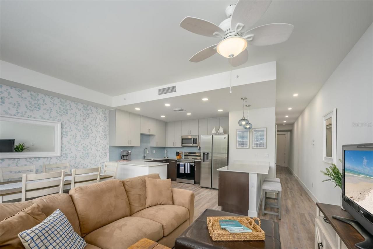 1703 N Tamiami Trail, Unit 205, Sarasota, FL 34234 Photo