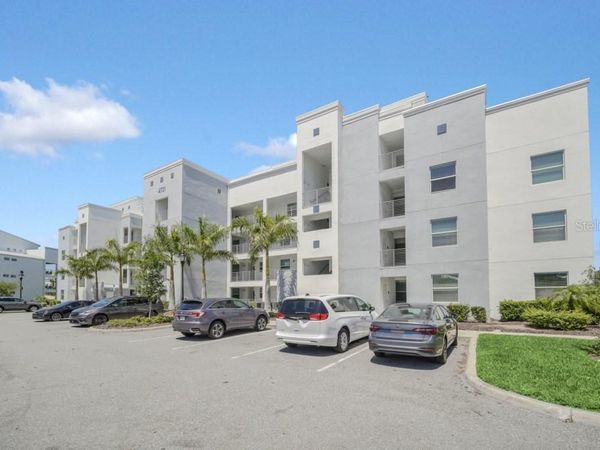 4721 CLOCK TOWER DR, Unit 304, KISSIMMEE, FL 34746