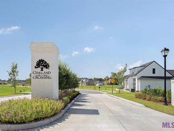 54 Oakland Crossing Blvd, Prairieville, LA 70769