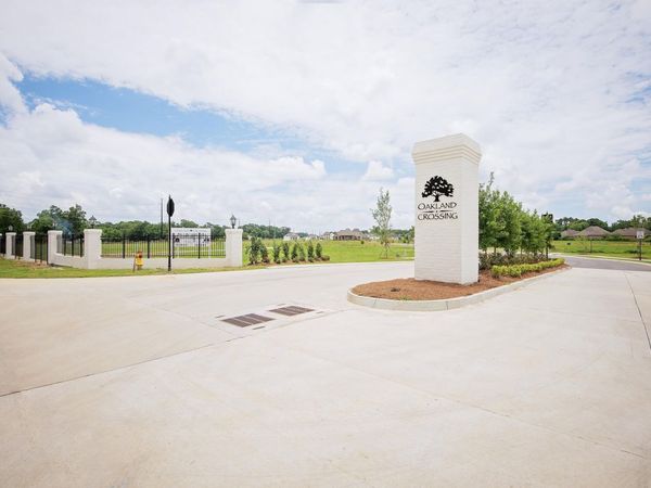 89 Silver Creek Ct, Prairieville, LA 70769