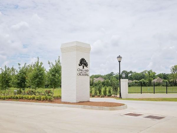 90 Silver Creek Ct, Prairieville, LA 70769