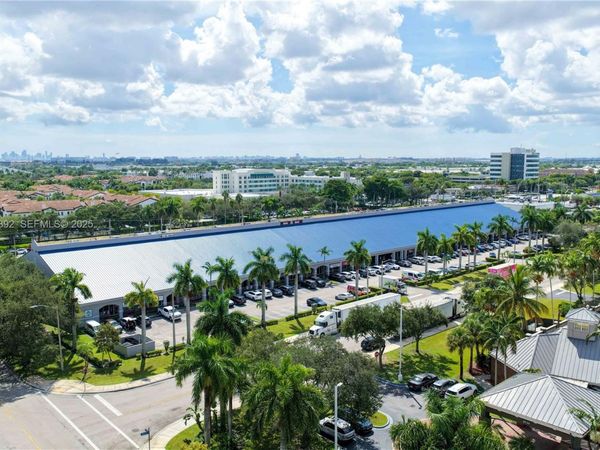 Unit 18, Doral, FL 33172