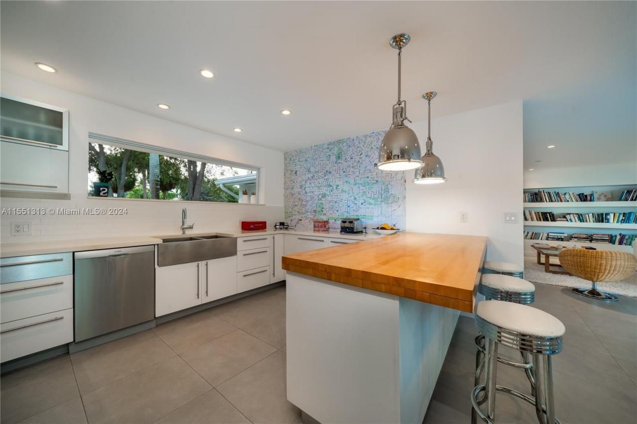 861 Harbor Dr, Key Biscayne, FL 33149 Photo