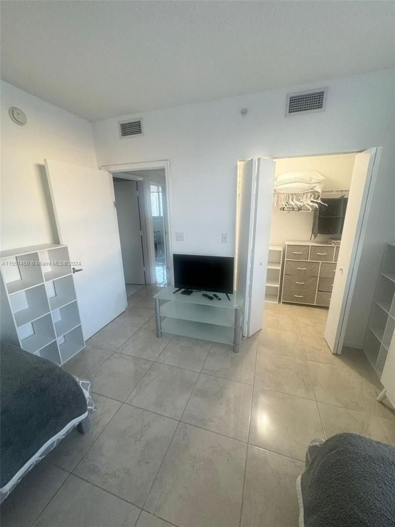 18800 NE 29th Ave, Unit 1018, Aventura, FL 33180 Photo