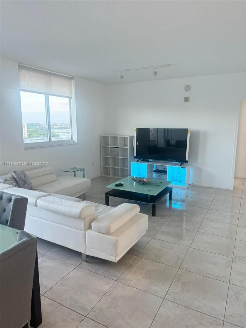 18800 NE 29th Ave, Unit 1018, Aventura, FL 33180 Photo