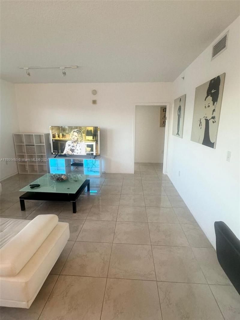 18800 NE 29th Ave, Unit 1018, Aventura, FL 33180 Photo