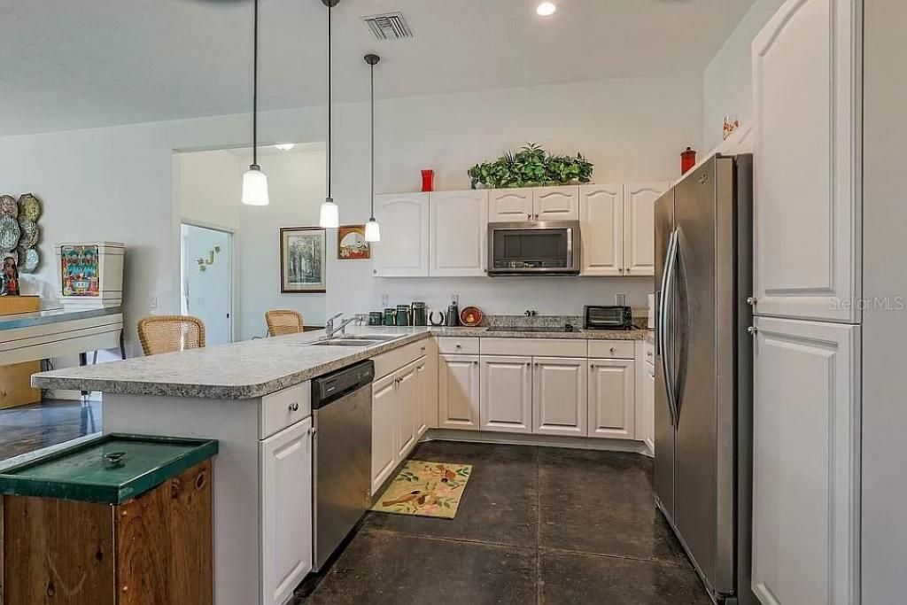 37600 Largo Lane, Dade City, FL 33523 Photo