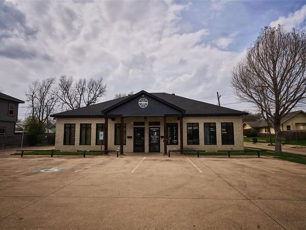 2700 Hemphill Street, Fort Worth, TX 76110
