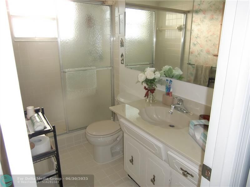 4401 NW 41 Street, Unit 404, Lauderdale Lakes, FL 33319 Photo